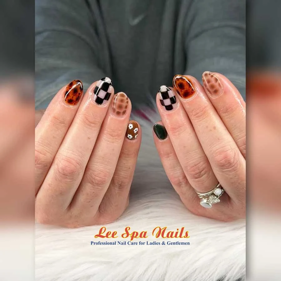 Lee Spa Nails Inc